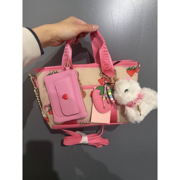 Juicy Couture Strawberry Festival Mini Bag Sandstone Multi Crossbody Charm Set - Picture 4 of 7